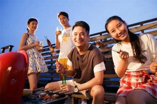 一个人开什么店最赚钱(夏天一个人就能干的赚钱小生意)插图