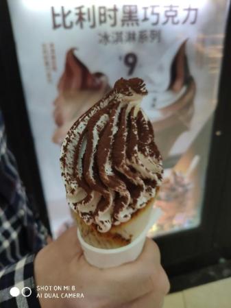 肯德基冰淇淋(肯德基北海道冰激凌测评)插图1