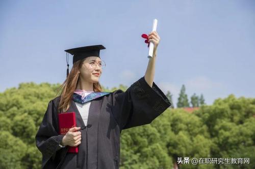 2023年考研预计会有多少人参加考试(2023年考研报名人数高达500万)插图1
