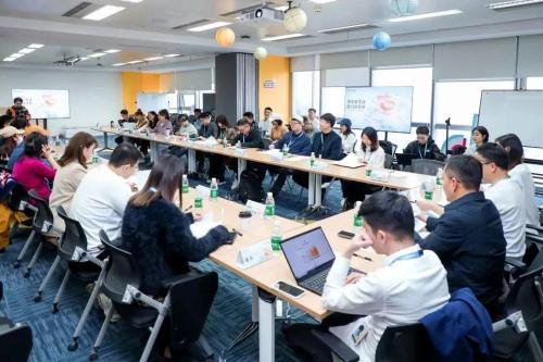抖音电商综合女装召开商达合作会(抖音生活服务召开商达恳谈会)插图5