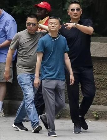 现在哪个行业的发展前景最好(国家敲定重要决策未来5年3大行业发展有前景)插图