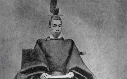 为什么首相比天皇权力大(日本首相权力大还是天皇权力大)插图12