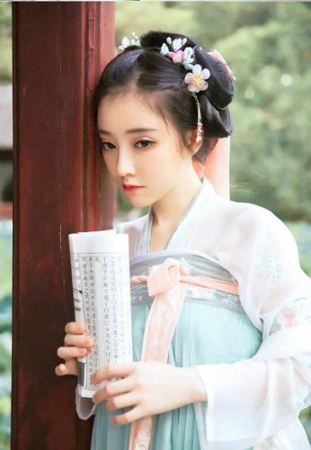 古代通房丫头是什么(通房大丫鬟的意思是什么)插图