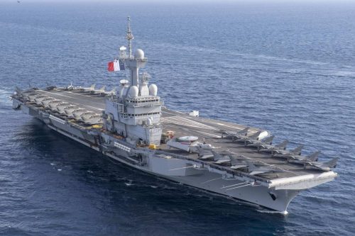 山东舰能搭载多少架飞机(山东舰有多少架飞机)插图15