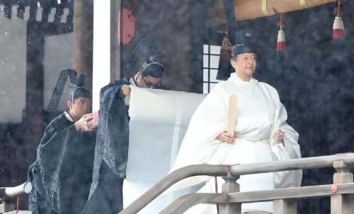 为什么首相比天皇权力大(日本首相权力大还是天皇权力大)插图17