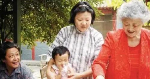 洪晃真实身世惊人年轻时很美(洪晃年轻时最美照片)插图18