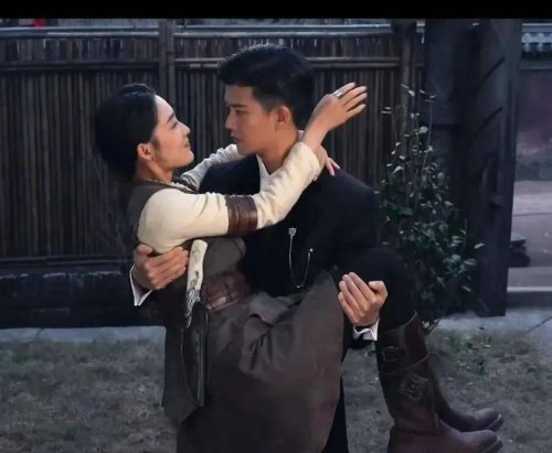 任嘉伦和老婆甜蜜同框(任嘉伦和老婆聂欢同框)插图1
