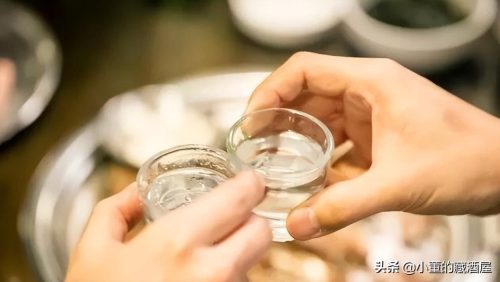 提酒词怎么说又大方又简单(商务提酒词怎么说又大方又简单)插图1