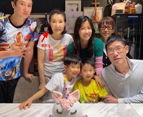 娱乐圈十大跨国夫妻排行榜(抖音最火的跨国夫妻)插图24