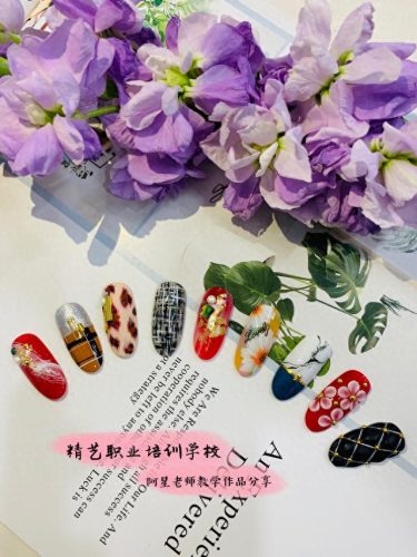 国内十大美甲师排行榜最新(中国十大美甲师排行榜)插图1