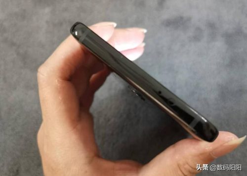 mate20保时捷二手多少钱(华为mate10保时捷现在卖多少价格)插图3