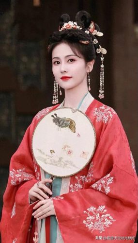 汉服头钗十大排行榜(抖音十大网红汉服)插图20