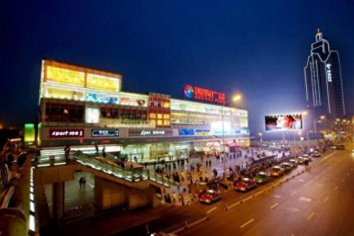 合肥十大服装品牌店排行榜(服装道具店合肥有哪些)插图25