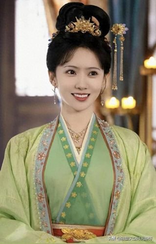 汉服头钗十大排行榜(抖音十大网红汉服)插图30
