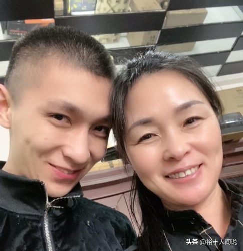 五道口宏楠死了是真是假(宏楠死了是真的吗)插图2