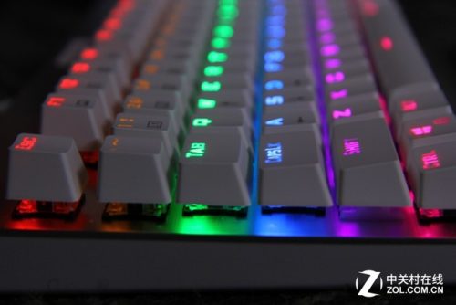 e元素键盘是杂牌吗(e元素z11键盘怎么调灯光特效)插图3
