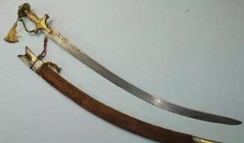 关羽十大名刀排行榜视频(关羽的刀的真实图片)插图2