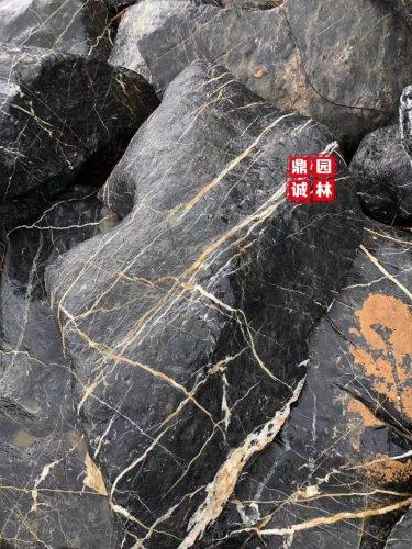 太湖石的寓意和象征（家里摆太湖石什么寓意）插图1