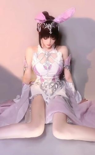 斗罗大陆小舞没有衣服是啥样子(斗罗大陆小舞穿朱竹清衣服)插图3