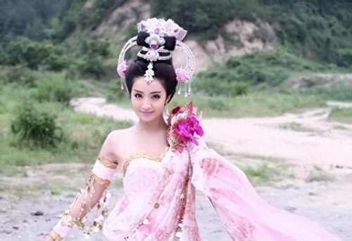 古代小说十大美女排行榜(主角把所有美女变成傀儡小说)插图39