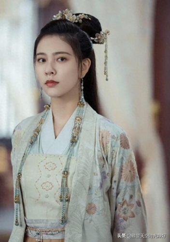 汉服头钗十大排行榜(抖音十大网红汉服)插图38