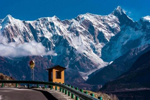 全国十大雪山排行榜图(中国最有名的雪山有哪些)插图3