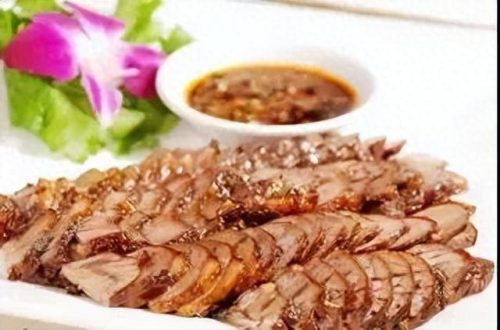 昆明十大老字号饭店排行榜(昆明海口老字号牛尾巴)插图3