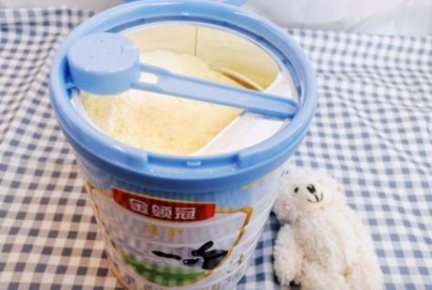 什么奶粉品牌最好最安全(老年人喝什么奶粉最好)插图1