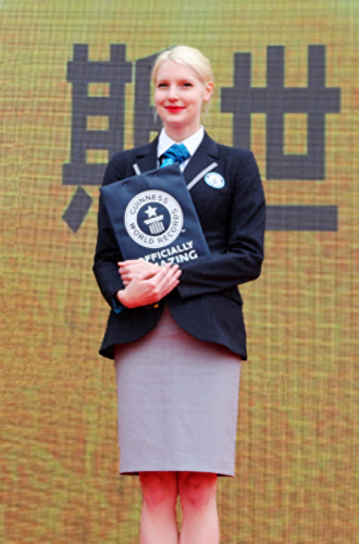 娱乐圈十大跨国夫妻排行榜(抖音最火的跨国夫妻)插图6