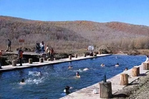 中国十大温泉最新排行榜在哪里(中国四大著名温泉排名)插图2