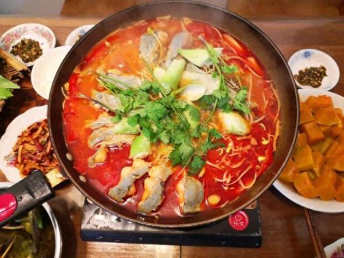 贵州特色小菜十大排行榜(贵州土特产必买清单)插图1