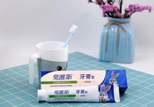 含氟牙膏的十大品牌排行榜(含氟的牙膏推荐)插图