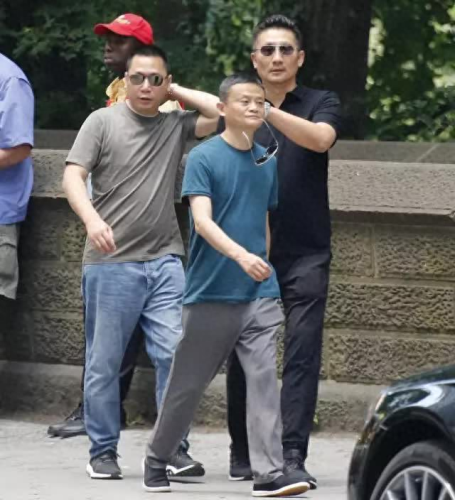 深圳西装大佬排名前十(十大西装型男排名)插图4