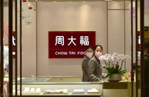 包包排名前十的店(附近修包包的店)插图1