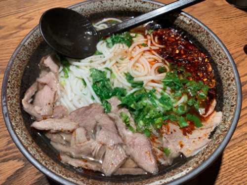 六盘水十大美食排行榜(钟山区好吃的推荐)插图1
