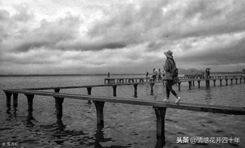 十大伤感街头歌曲排行榜(十大伤感歌曲原唱王杰)插图8