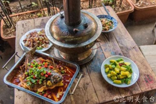昆明美食餐馆排名前十(民国时期昆明餐馆图片)插图40