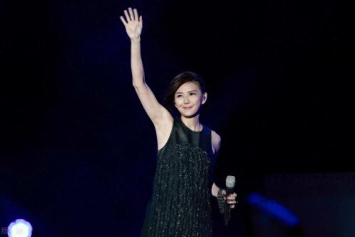 十大新加坡美女明星排行榜(新加坡美女军人照片)插图2