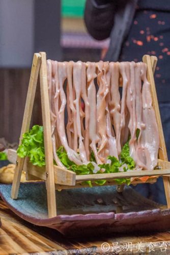 昆明美食餐馆排名前十(民国时期昆明餐馆图片)插图17