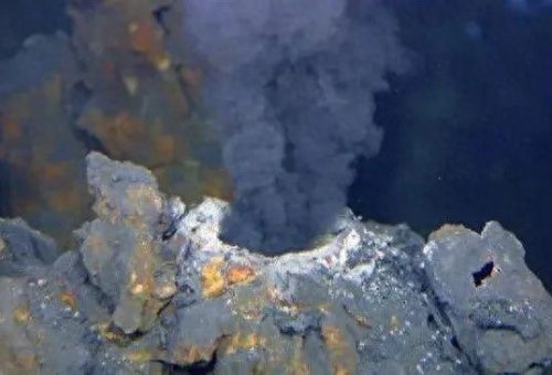 世界十大海底火山排行榜(震撼世界十大活火山排名)插图5