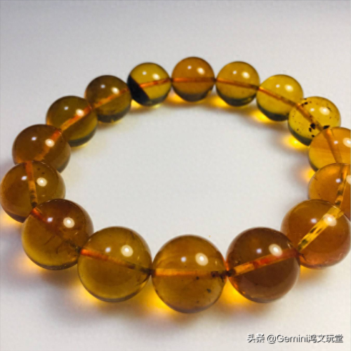 佛珠手持材质十大排行榜(女子手持佛珠图片大全)插图6