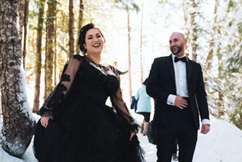 排名前十婚纱照片(赞美婚纱照片漂亮句子)插图22