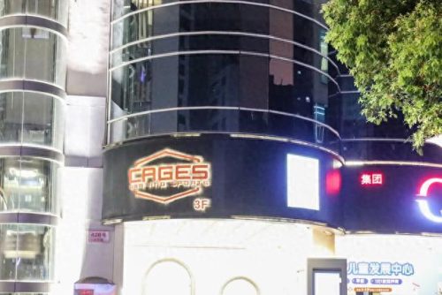 美国排名前十的炸鸡(美国小姐姐吃炸鸡)插图4