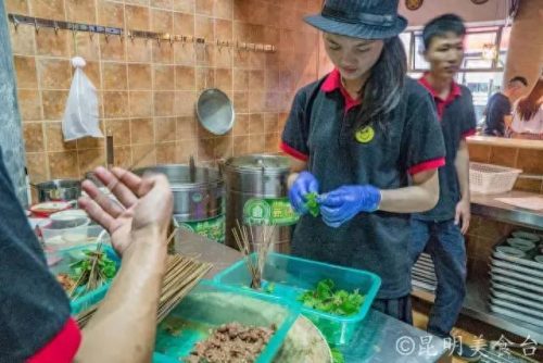 昆明美食餐馆排名前十(民国时期昆明餐馆图片)插图61