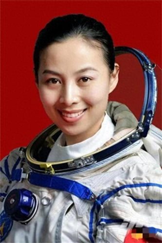 十大最美航天员排行榜最新(三位航天员什么时候回来)插图12