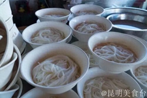 昆明美食餐馆排名前十(民国时期昆明餐馆图片)插图84