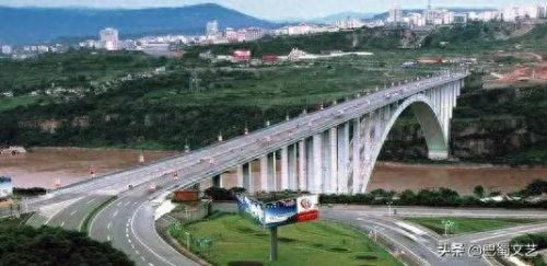 亚洲十大火车桥排行榜图片(火车压桥最新消息)插图4