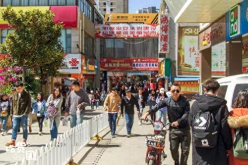 呈贡小吃排名前十店铺(呈贡小吃一条街)插图1
