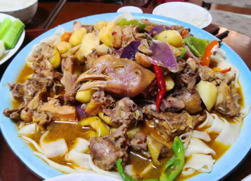 吐鲁番小吃排名前十店(吐鲁番好吃的特色餐厅)插图5