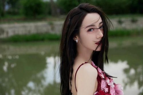 当下火热明星排名前十(现在明星谁最火 排名第一)插图3